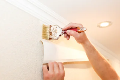 Pose de papier peint à Semallé — revêtements muraux et toiles de verre